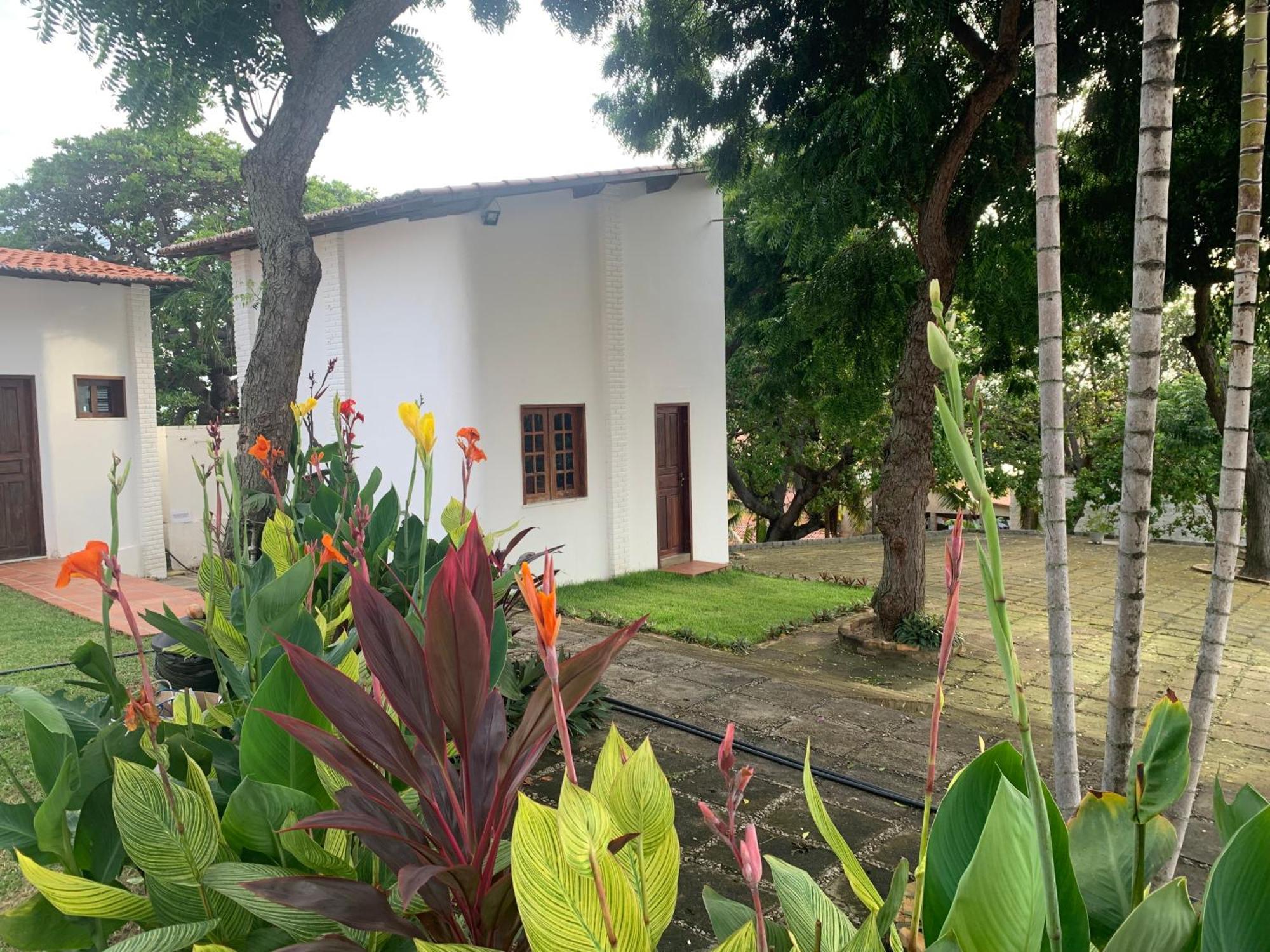 בבריבה Morro Branco Suites - Hospedaria Morro Branco מראה חיצוני תמונה